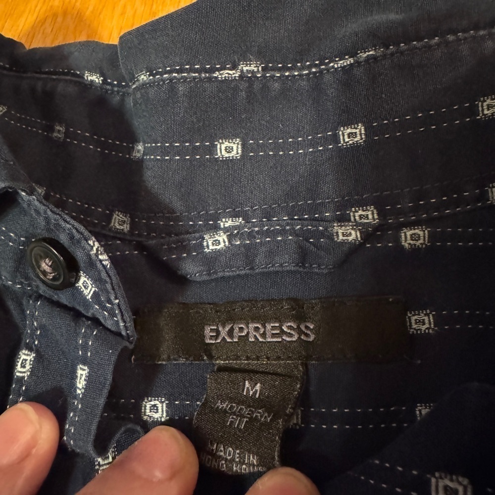 Express button up​​​ - Picture 5 of 6